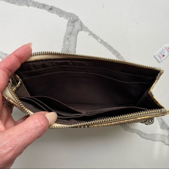 Coach Legacy Signature Zippy Wallet Wristlet - Picture 10 of 12